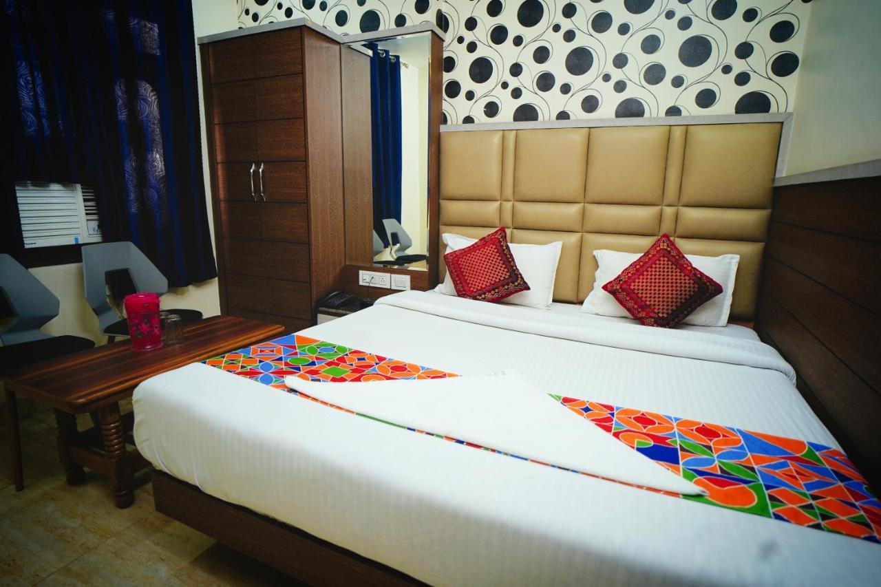 Hotel Delhi Darshan Deluxe-By Rsl Hospitality ニューデリー エクステリア 写真