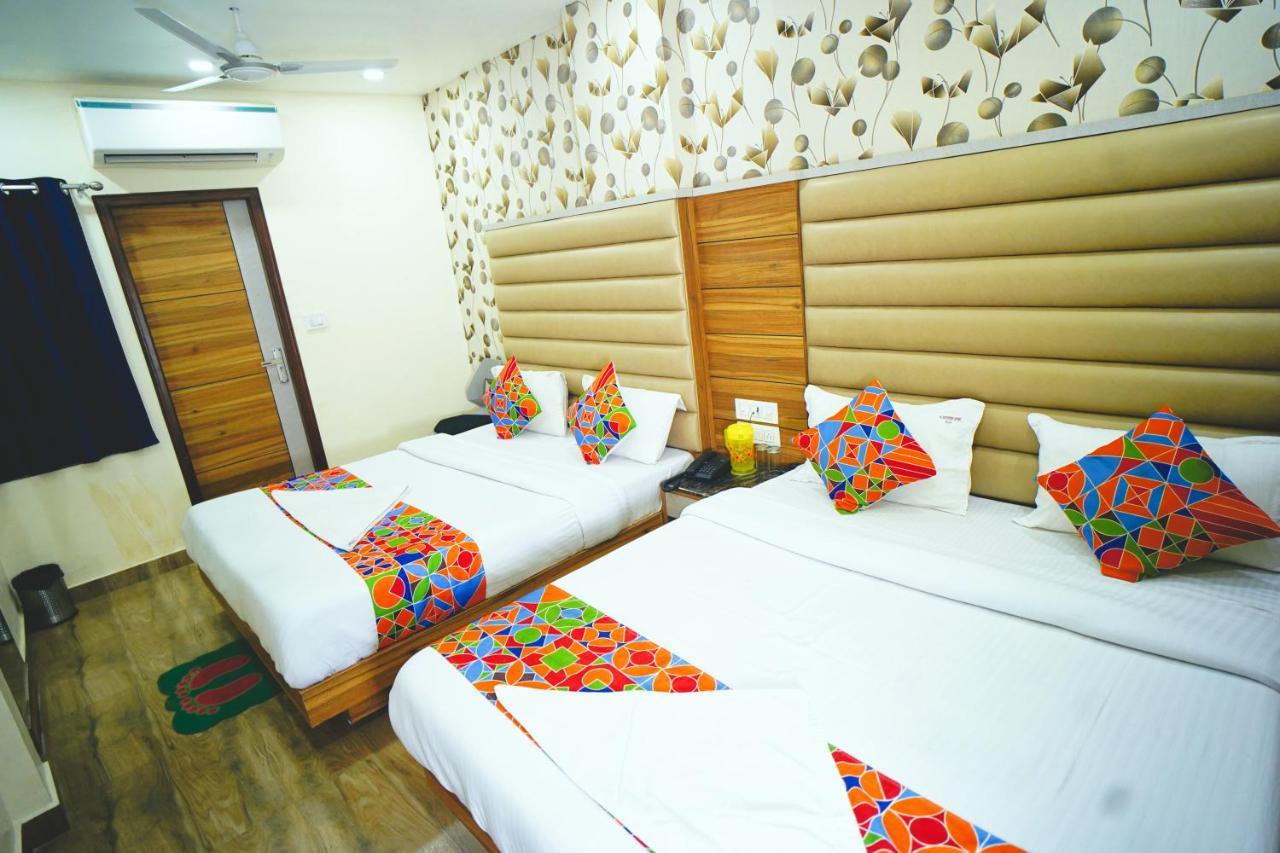 Hotel Delhi Darshan Deluxe-By Rsl Hospitality ニューデリー エクステリア 写真
