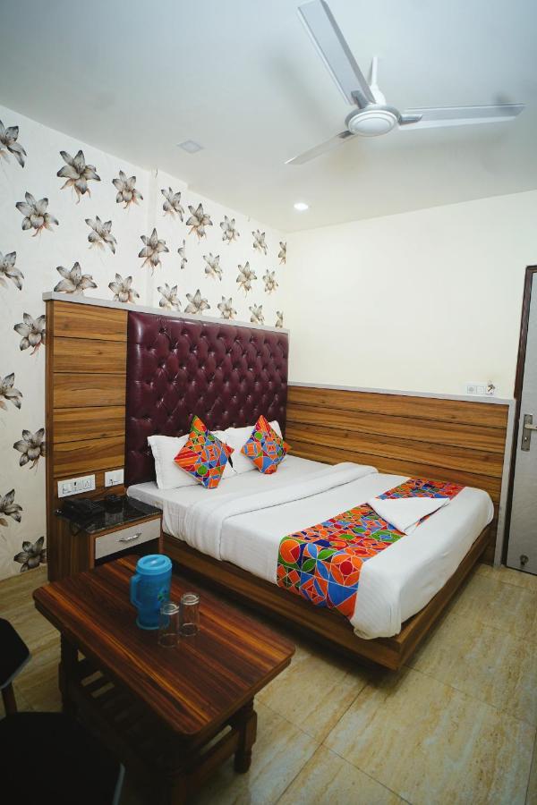Hotel Delhi Darshan Deluxe-By Rsl Hospitality ニューデリー エクステリア 写真